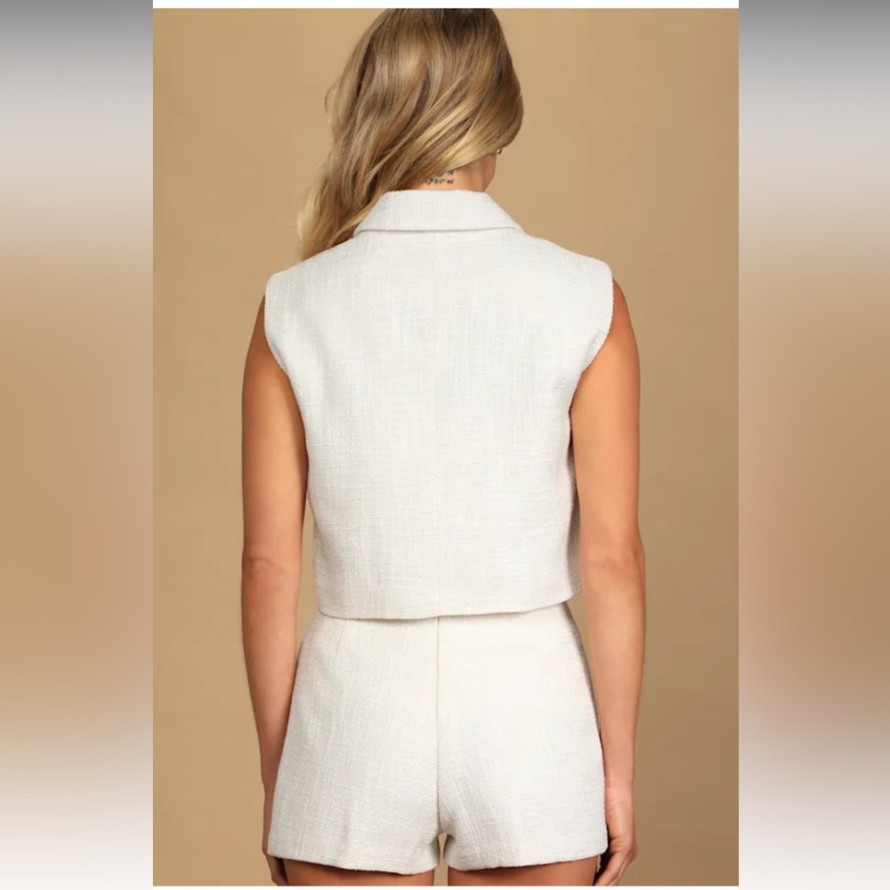 ✨ Lulus Perfect Company Ivory Tweed Sleeveless Cropped Blazer ✨ - Picture 5 of 7